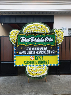 Papan Bunga Duka di Peundeuy