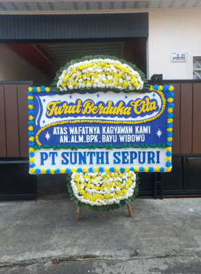 Papan Bunga Duka di Peundeuy