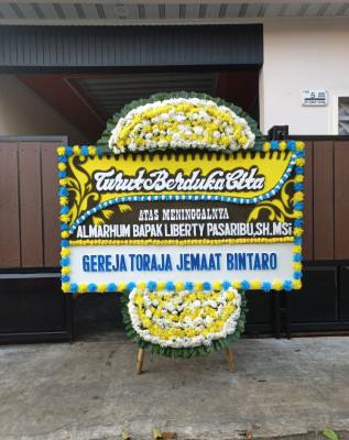 Papan Bunga Duka di Peundeuy